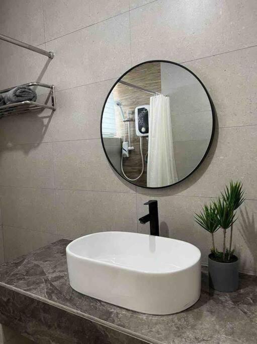 2 Bedroom Apartment Next To Historical Spots Malacca Екстер'єр фото