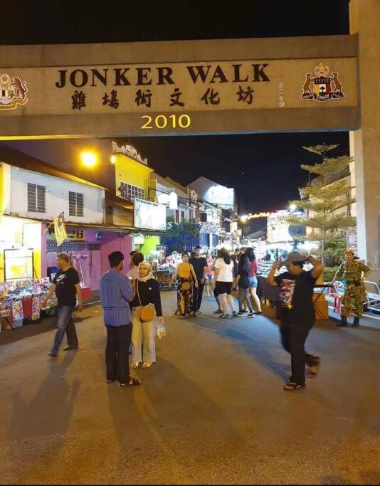 2 Bedroom Apartment Next To Historical Spots Malacca Екстер'єр фото