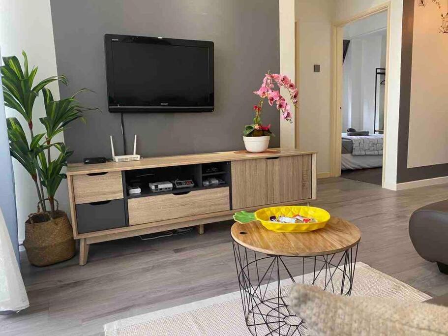 2 Bedroom Apartment Next To Historical Spots Malacca Екстер'єр фото