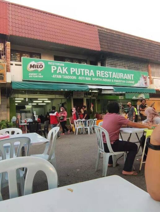 2 Bedroom Apartment Next To Historical Spots Malacca Екстер'єр фото